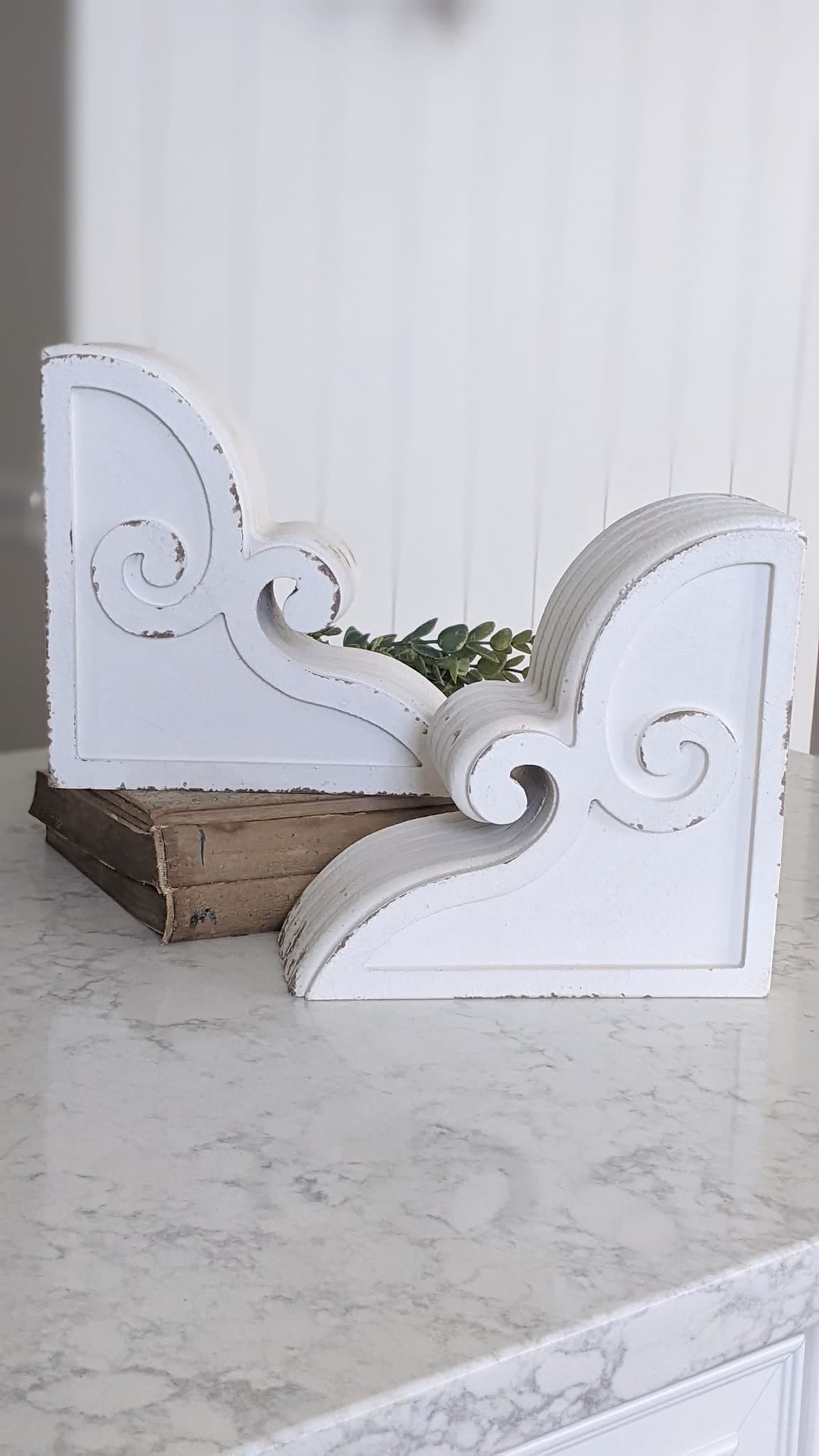 White Antique-Inspired Corbel