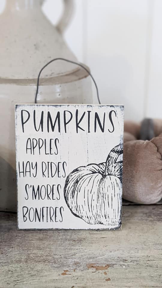 Mini Fall Favorites Hanging Sign