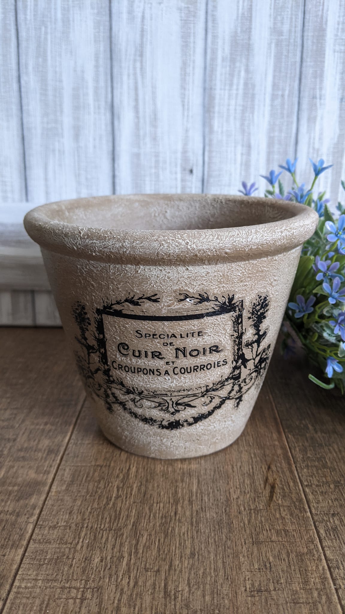 French Inspired Planter, Cuir Noir