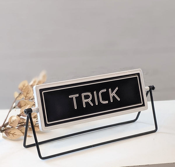 Trick Or Treat Flip Sign