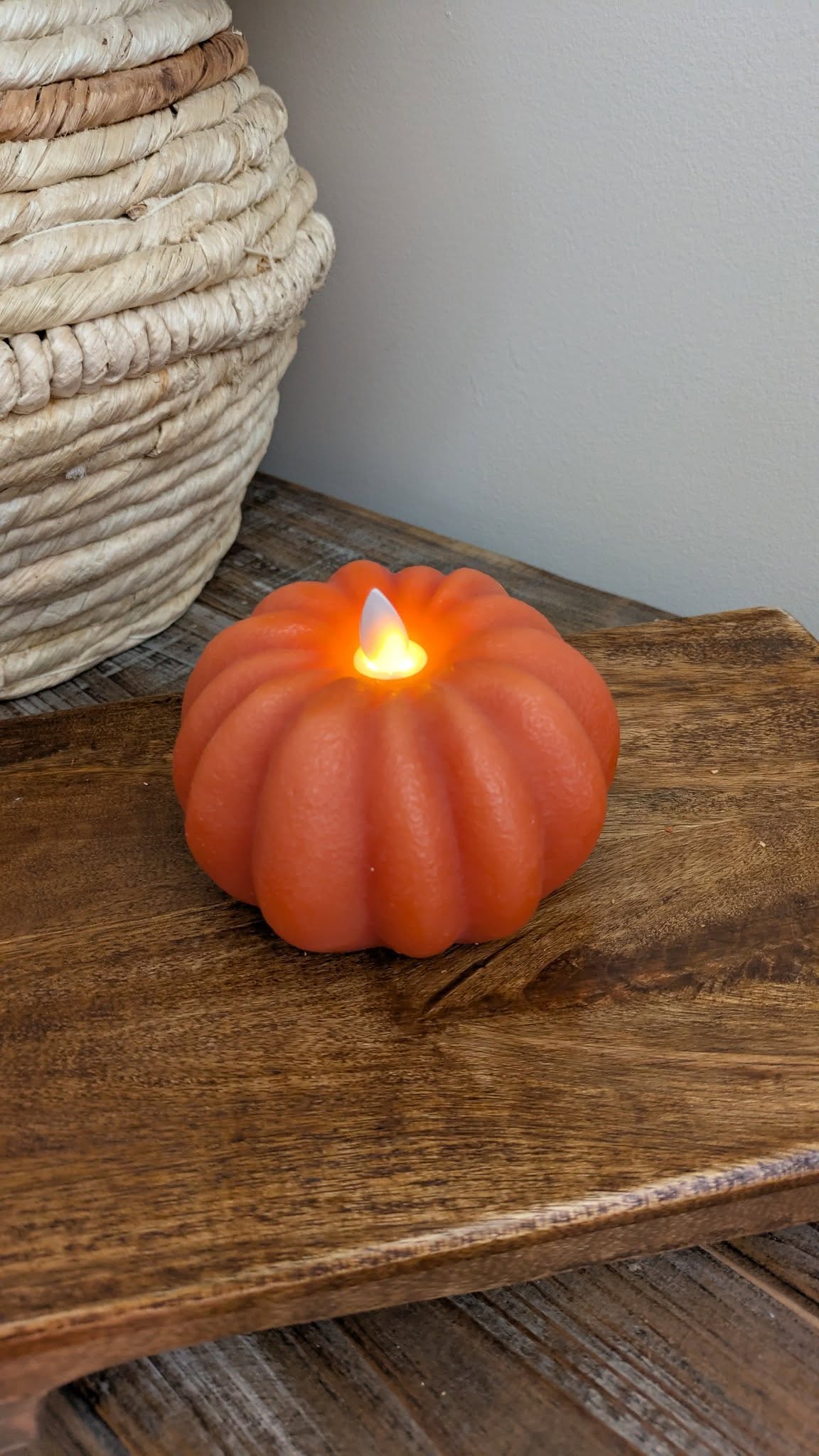 Pumpkin Candle with Moving Wick