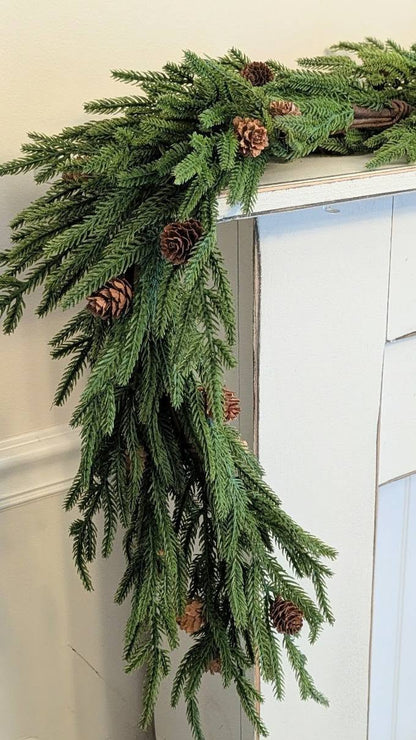 Evergreen Fir & Pinecone Garland