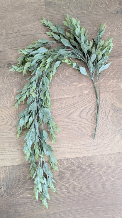 Rainwashed Hanging Stem