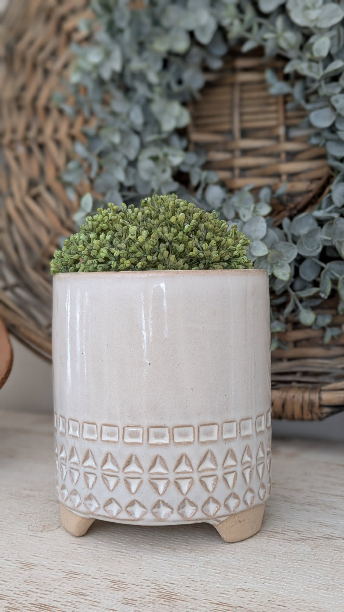 Cottage stoneware footed planter