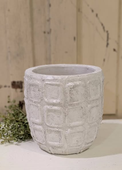English Cottage Textured Planter