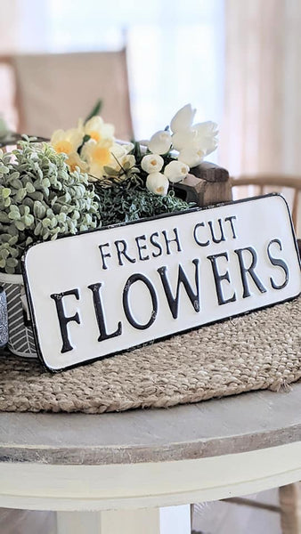 Fresh Cut Flowers Sign